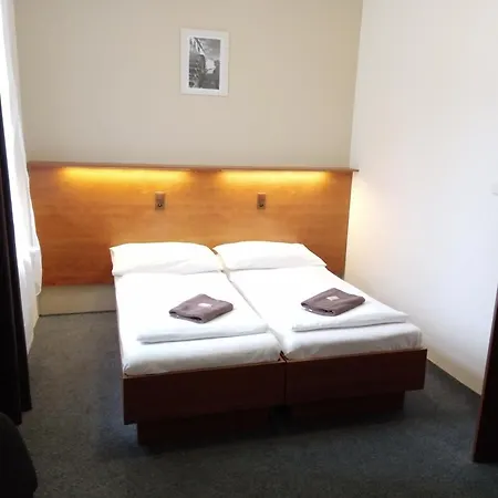 Beta 2* Praha