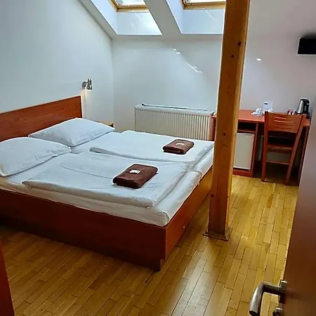 Beta 2* Praga